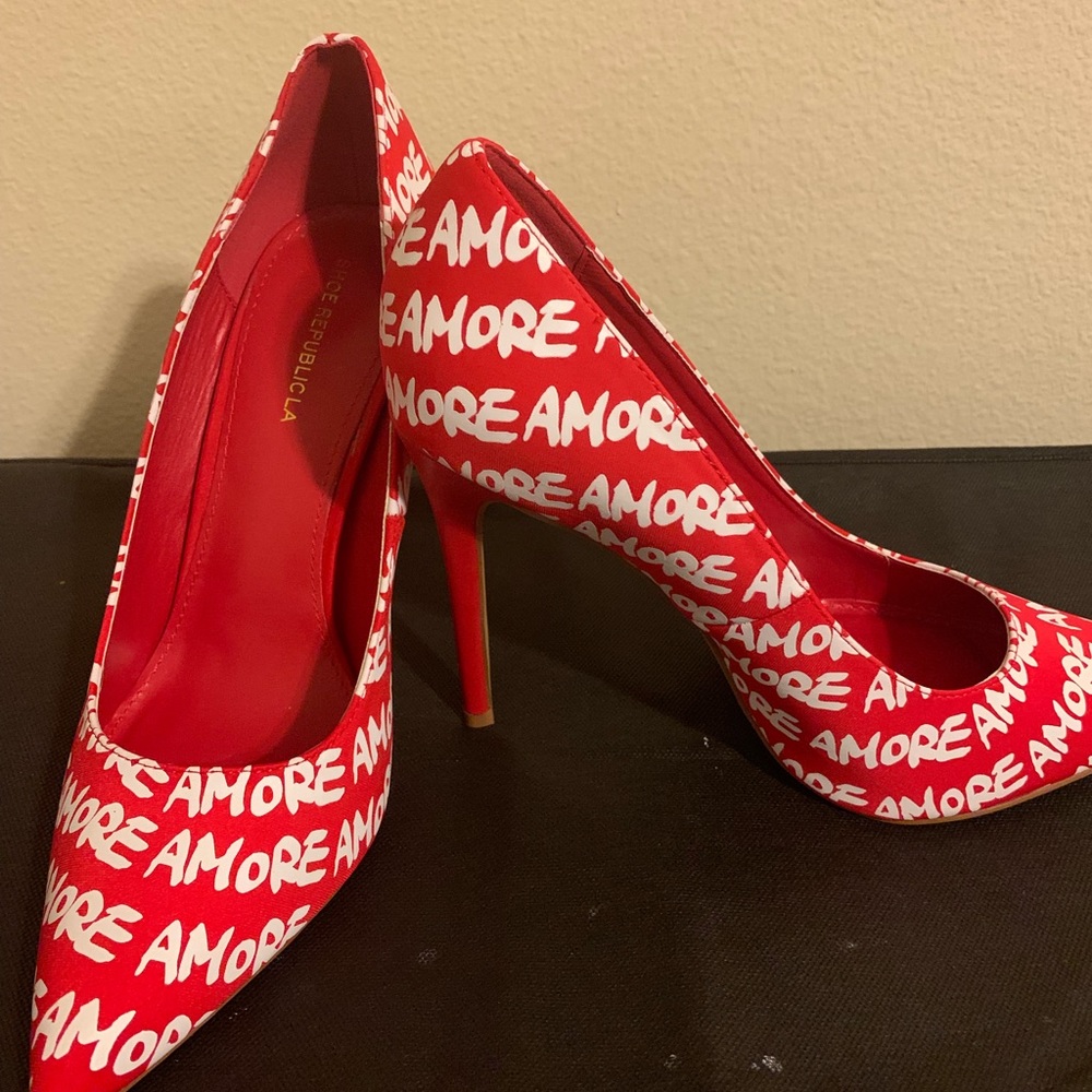 Women’s shoes